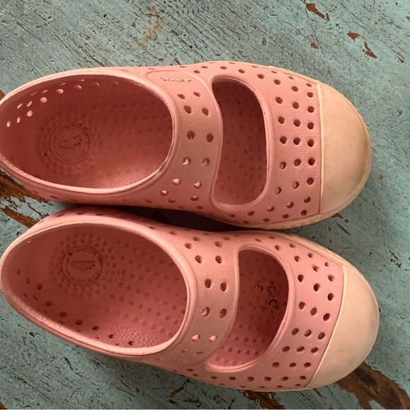 Native Shoes Juniper in Rose Pink size 6 - Picture 3 of 6